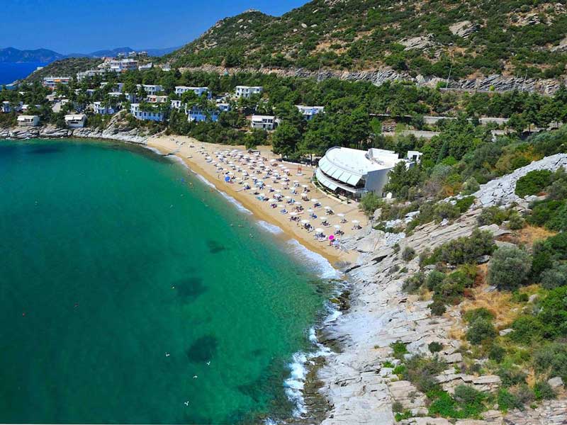 Bomo Club Tosca Beach