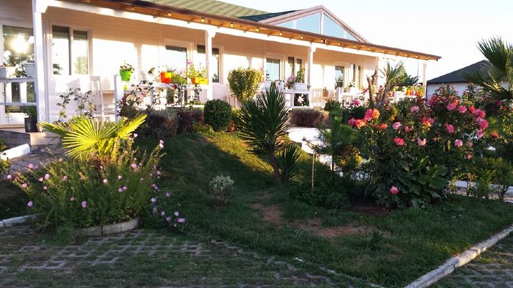 Kompleksi Aljoma Resort