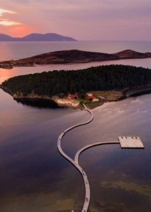 Permet, Banjat e Benjes dhe Ishulli i Zvernecit 3 Dite